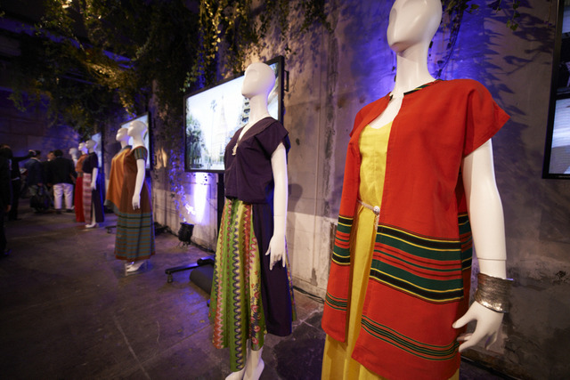 ミャンマーのクリエーションを紹介するイベント「GRACE」開催。画像はショー後に展示されたモー・ホム氏によるドレス。