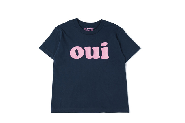 “oui”ロゴの復刻デザインTシャツ（4,500円）