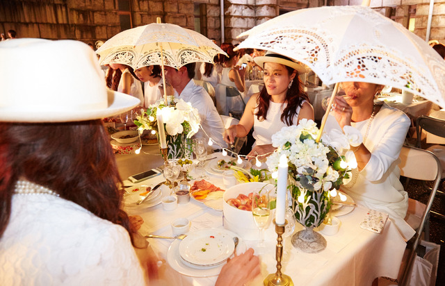 ドレスコードは“白”、日本初上陸のディナーパーティ「ディネ・アン・ブラン（Diner en Blanc）」