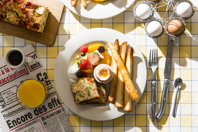 ワールド・ブレックファスト・オールデイが“フランスの朝ごはん”のワンプレートメニュー（1,500円）を提供