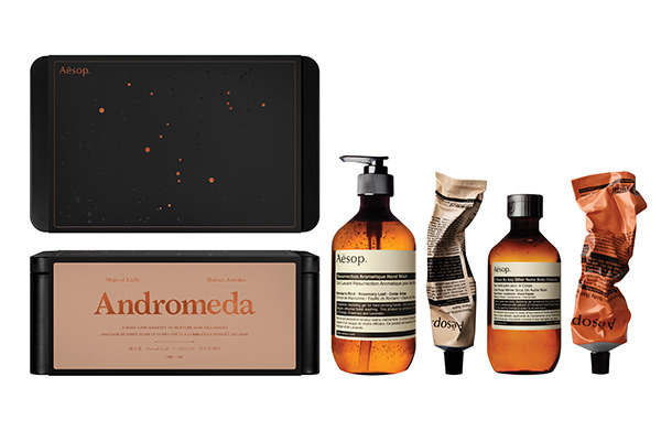 イソップから6つの星座のギフトキット 夜空に夢見た光の地図を歩くスペシャルパッケージ Today S Item Beauty Fashion Headline