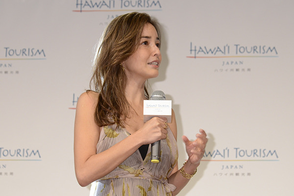 梨花がハワイ州観光局スタイル親善大使に就任。ハワイ移住生活を明かす