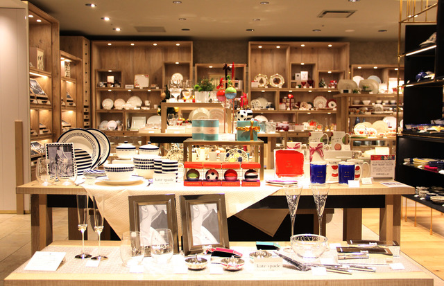 新宿伊勢丹にケイト スペードの日本未発売のシャンパングラスなどテーブルウエアが期間限定で登場 Photo 6 6 Fashion Headline 新宿伊勢丹にケイト スペードの日本未発売のシャンパングラスなどテーブルウエアが期間限定で登場 Photo 6 6 Fashion Headline