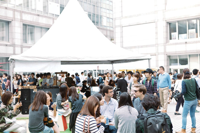 東京各地のビンテージセレクトショップなどが集結する新しいかたちのフリーマーケット「RAW TOKYO」が開催