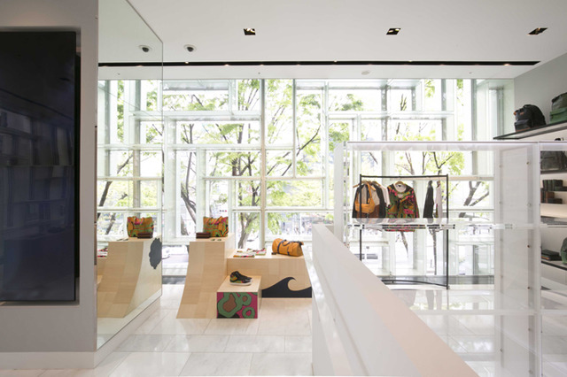 コーチ表参道がリニューアルオープン 30個限定の記念バッグも登場 Photo 28 39 Fashion Headline