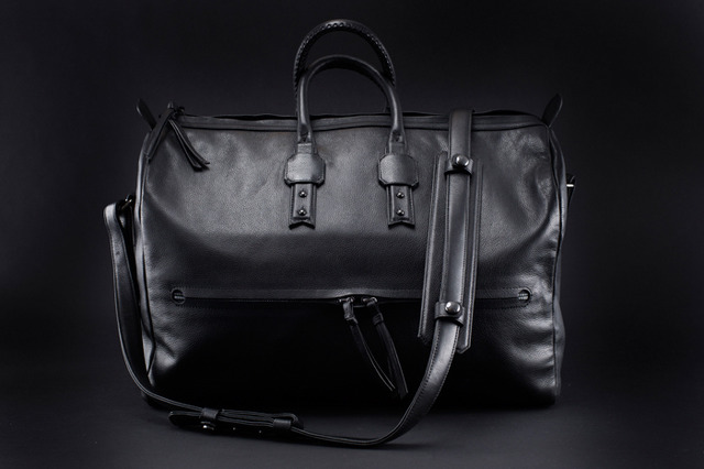 Leather Weekender Bag（39万円）