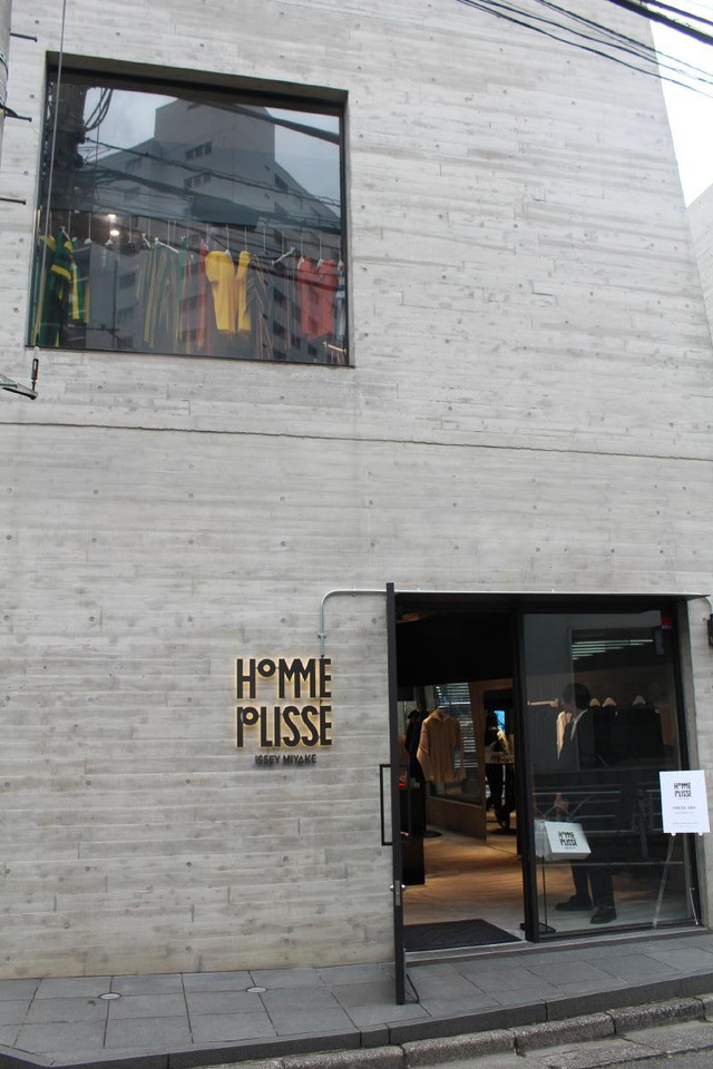 オム プリッセ イッセイ ミヤケ初の単独路面店がオープン。7月には仙台パルコにも