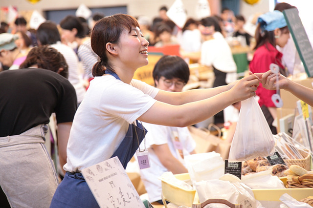 日本最大級のパンの祭典「世田谷パン祭り」が開催