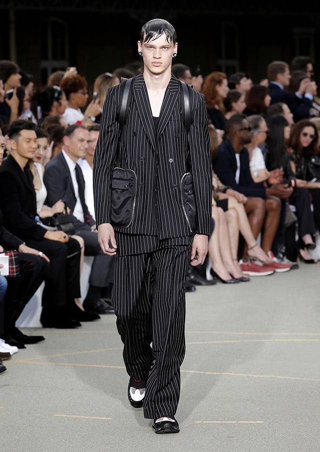 Givenchy by Riccardo Tisci, a symbol of enigmatic mystery [SS17 Men's ...