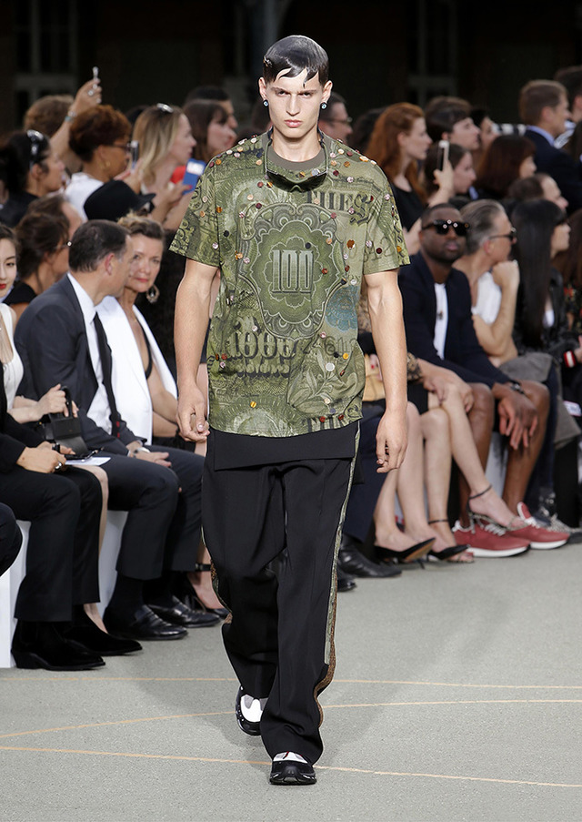 Givenchy by Riccardo Tisci, a symbol of enigmatic mystery [SS17 Men's ...