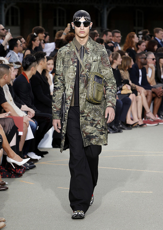 Givenchy by Riccardo Tisci, a symbol of enigmatic mystery [SS17 Men's ...
