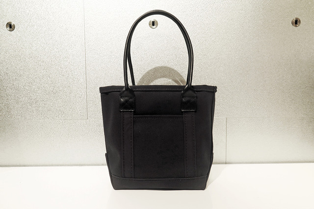 1年半振りにL.L.Beanの伊勢丹限定ブラックトートが進化して登場！刺繍