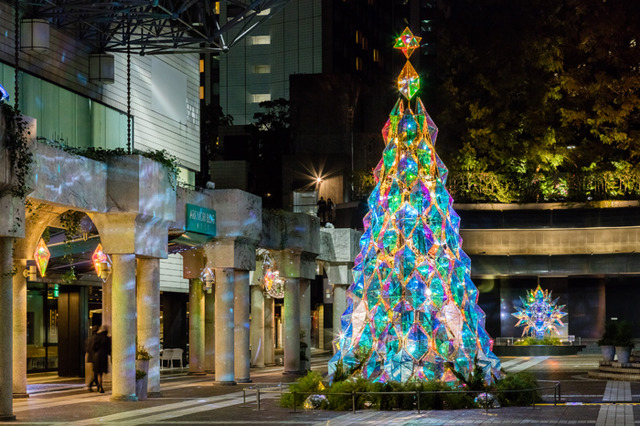 アークヒルズ内のアーク・カラヤン広場で「アークヒルズクリスマス 2016～LIGHT of MAGIC～」が開催※2015年開催の様子