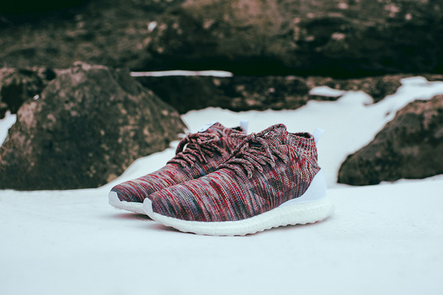 「ULTRABOOST MID KITH」（2万6,000円）