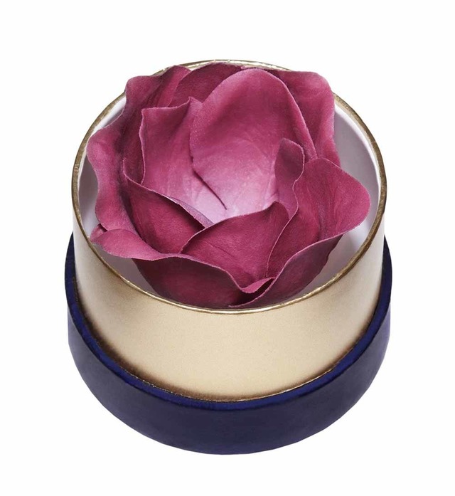 レ メルヴェイユーズ ラデュレからバラのつぼみの限定チークカラー登場 Photo 8 9 Fashion Headline