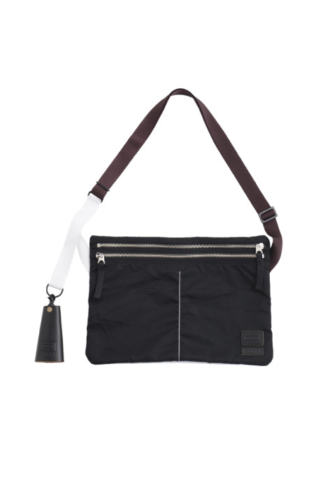 COMPACT SHOULDER BAG（3万3,000円）