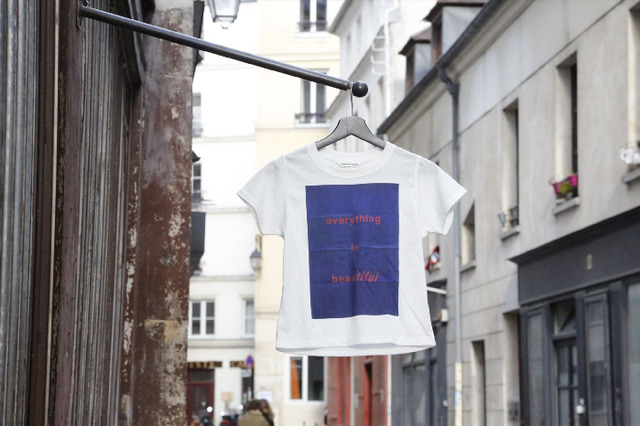 ビューティフルピープルが直営店、オンラインショップ限定でブランドボイスTシャツ（1万4,000円）を発売