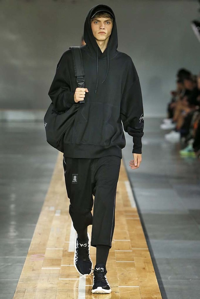 Y-3の2018年春夏コレクション