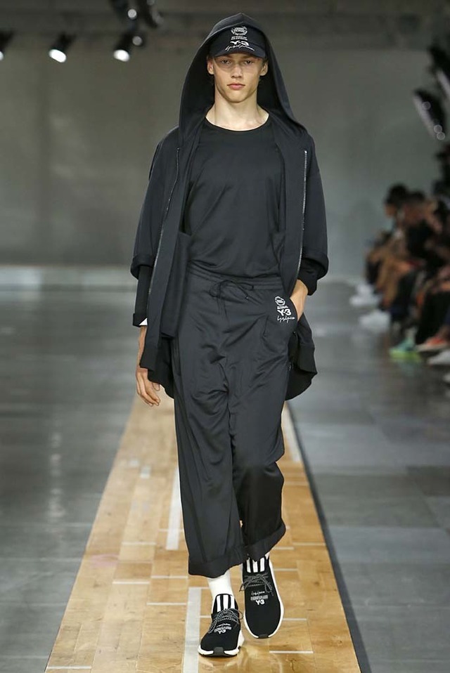 Y-3の2018年春夏コレクション