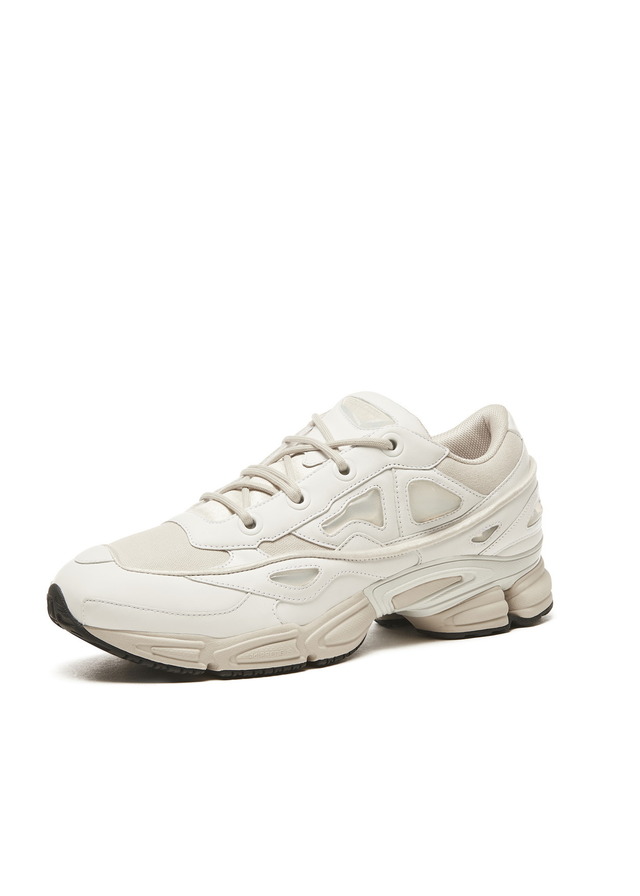 「ラフ・シモンズ オズウィーゴ III（RAF SIMONS OZWEEGO III）」（4万8,000円）