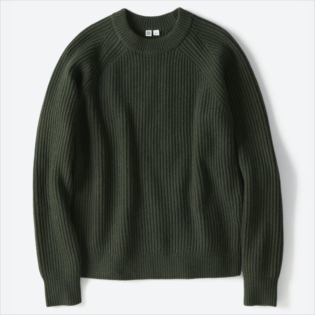 Uラムブレンドリブクルーセーター（3,990円）