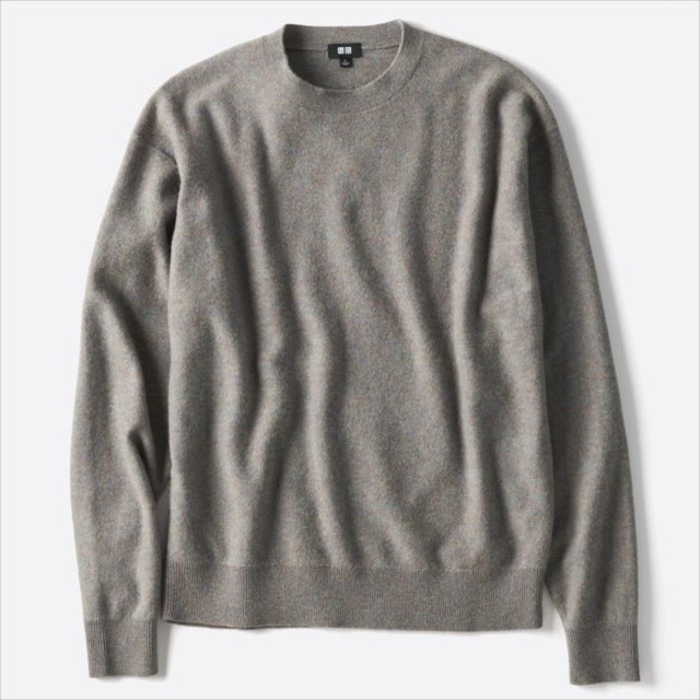 Uソフトラムクルーネックセーター（L/3,990円）