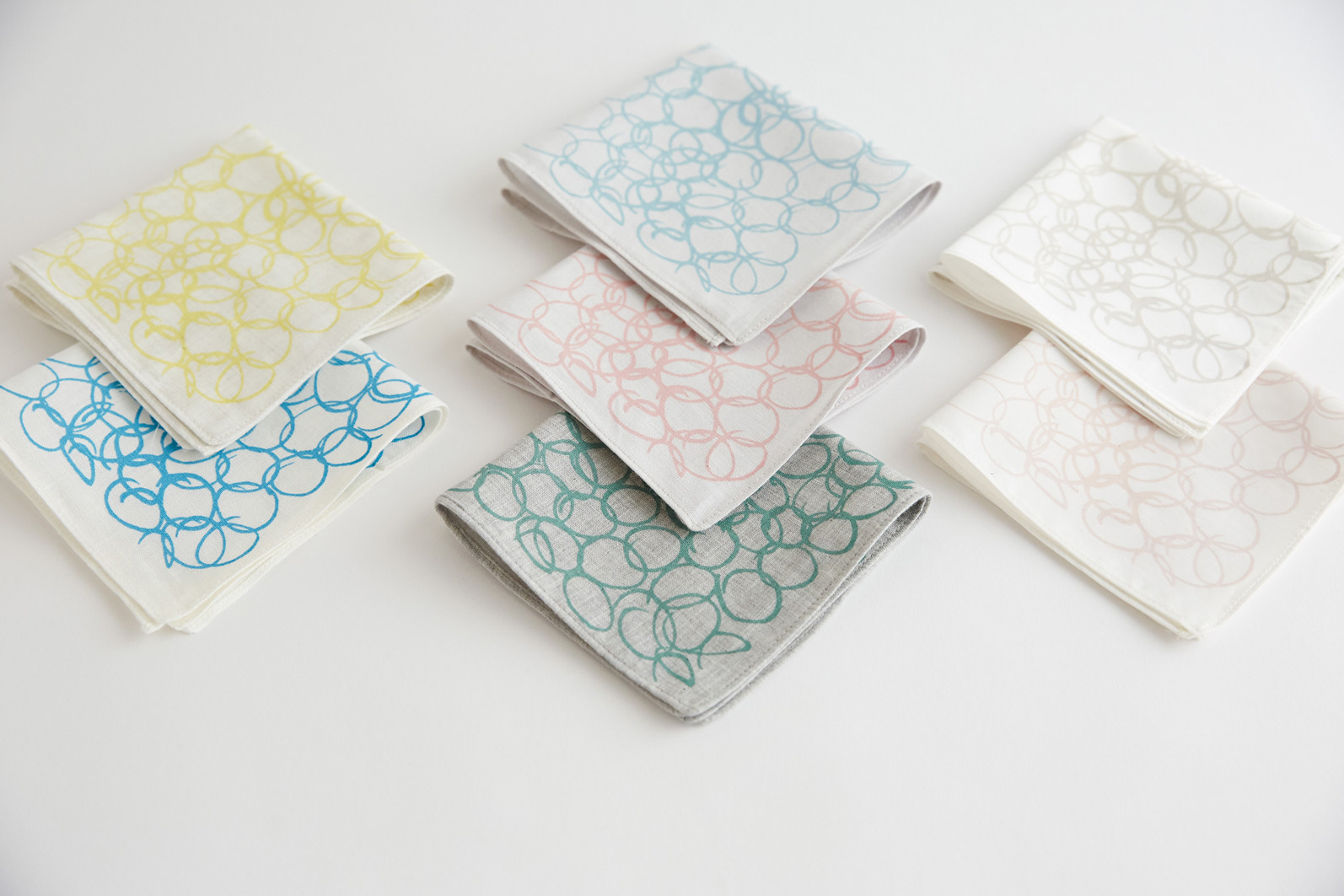 Everyday Handkerchief（全7種）各 486円