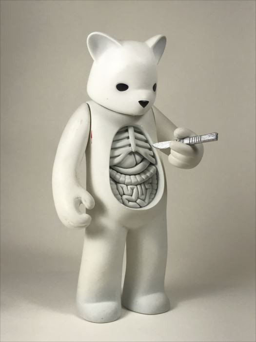 “Luke Chueh Bear Self Medicated Master Sculpt” 2013, 17.15 x 5.08 x 10.16cm, vinyl toy•epoxy clay•acrylic paint