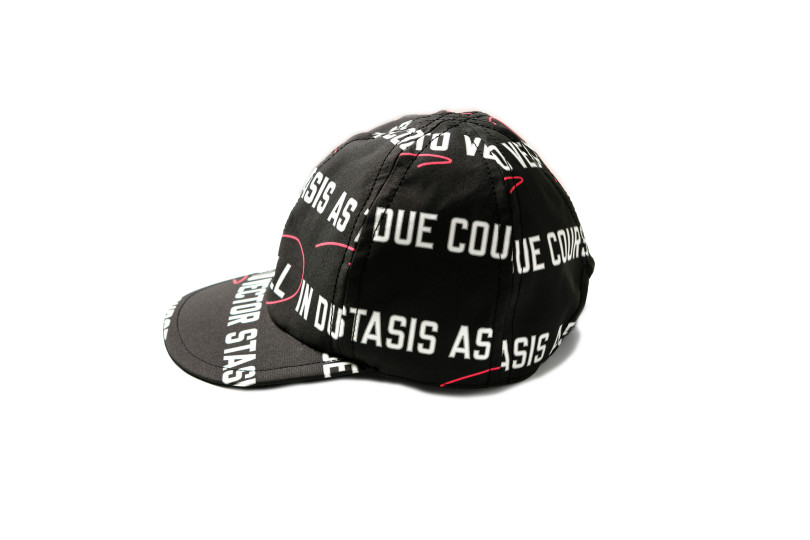 サカイ（sacai）「Cap」ブラック（2万4,000円）