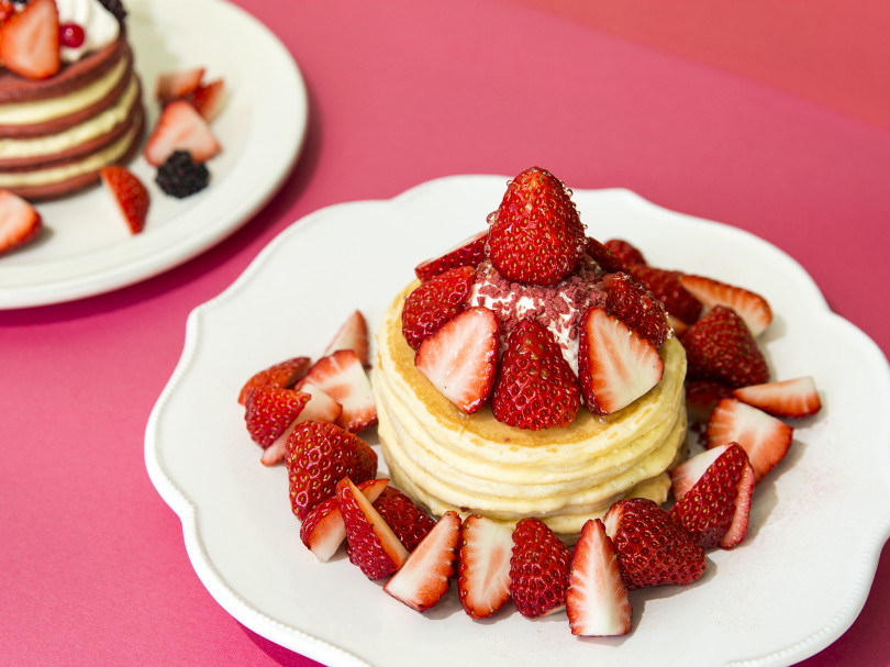 J.S. PANCAKE CAFEの春フェア「Strawberry Feels Forever」