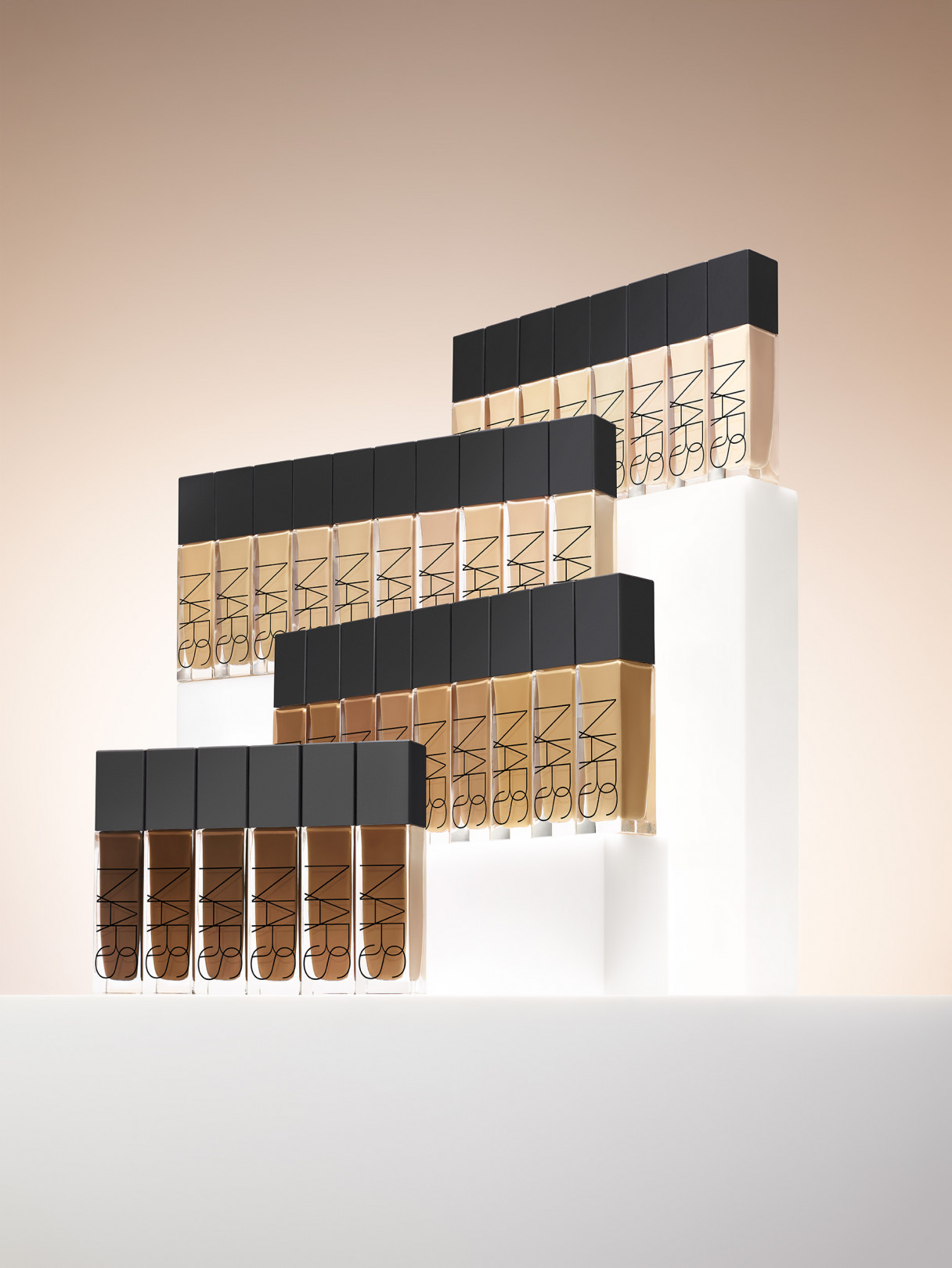 Nars 輝きを解き放つファンデーション新発売 銀座三越で先行発売イベントを実施 Beauty Fashion Headline
