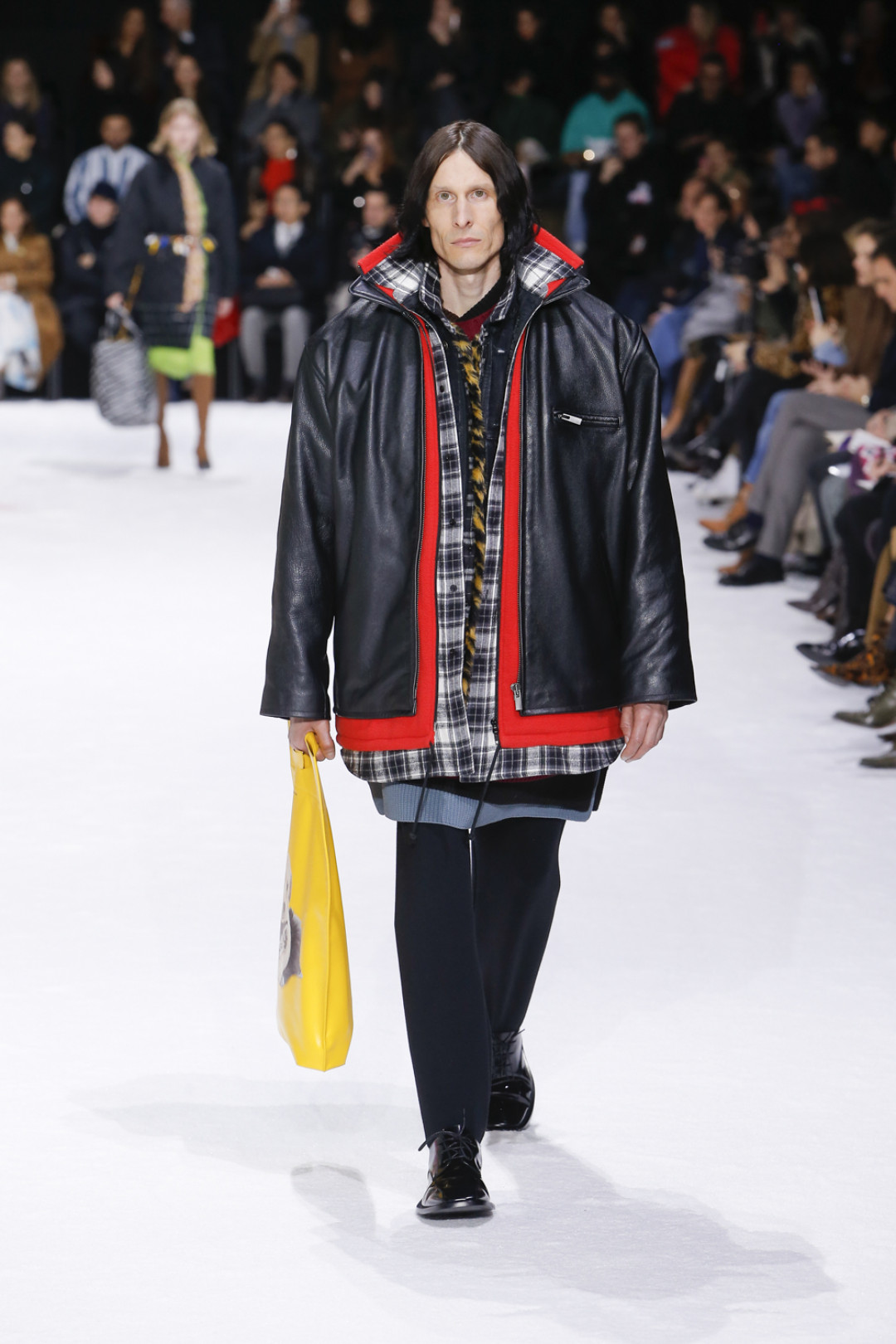 バレンシアガ（BALENCIAGA）2018-19年秋冬コレクション