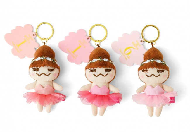 「Ballerina RINKACHAN」（1,200円）/（左）博多店限定（中）タカシマヤ ゲートタワーモール店限定（右）その他店舗