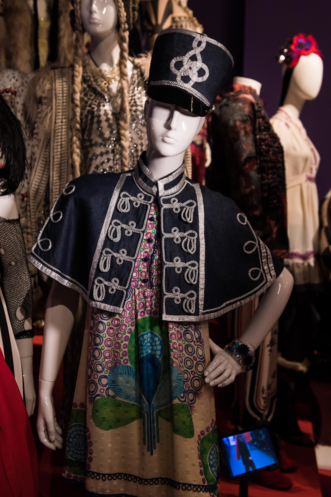 「THE WORLD OF ANNA SUI」展、ロンドン開催時の様子