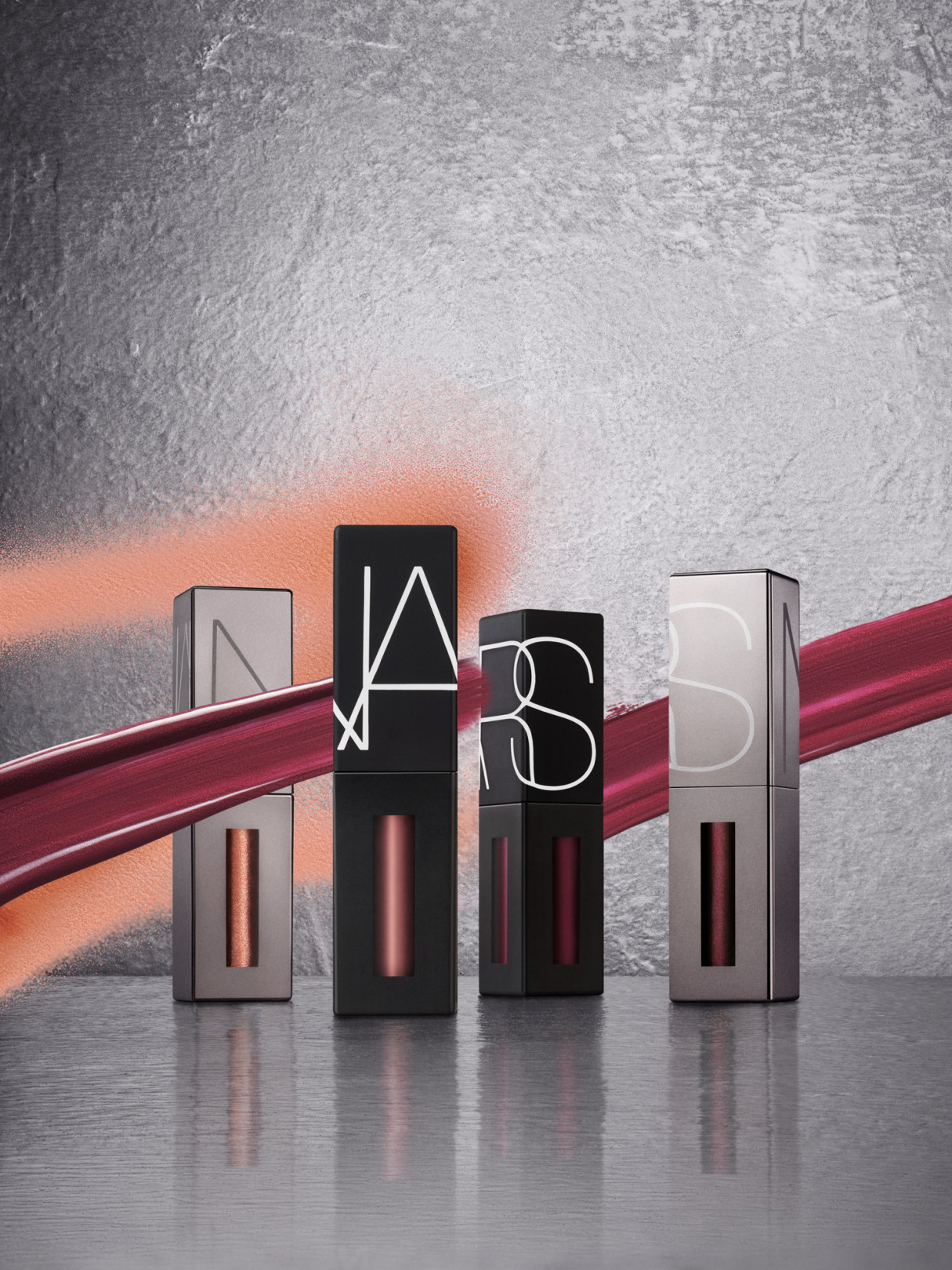 「NARS リップクラッシュ」（5,500円）※11月22日数量限定発売／セミセルフ店舗限定発売