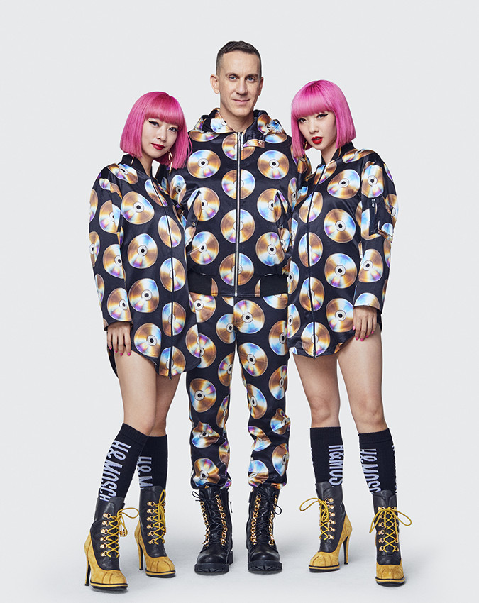 H&Mとモスキーノがコラボレーション! “MOSCHINO [tv] H&M”のポップなストリートルックをチェック