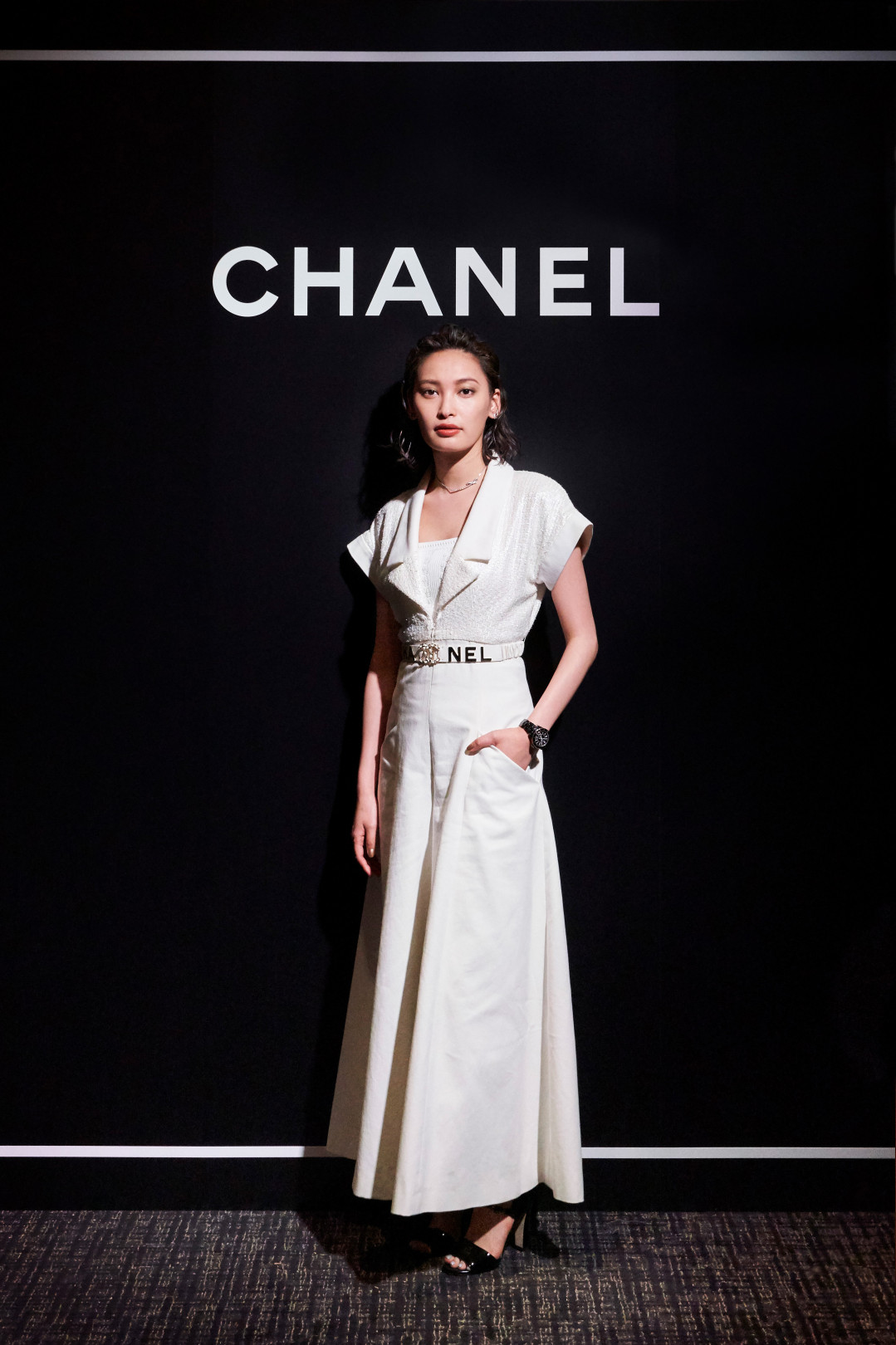 シャネルの腕時計 J12 が生まれ変わる 菊地凛子 中条あやみ 玉木宏らが集った一夜のイベント Photo 5 19 Fashion Headline