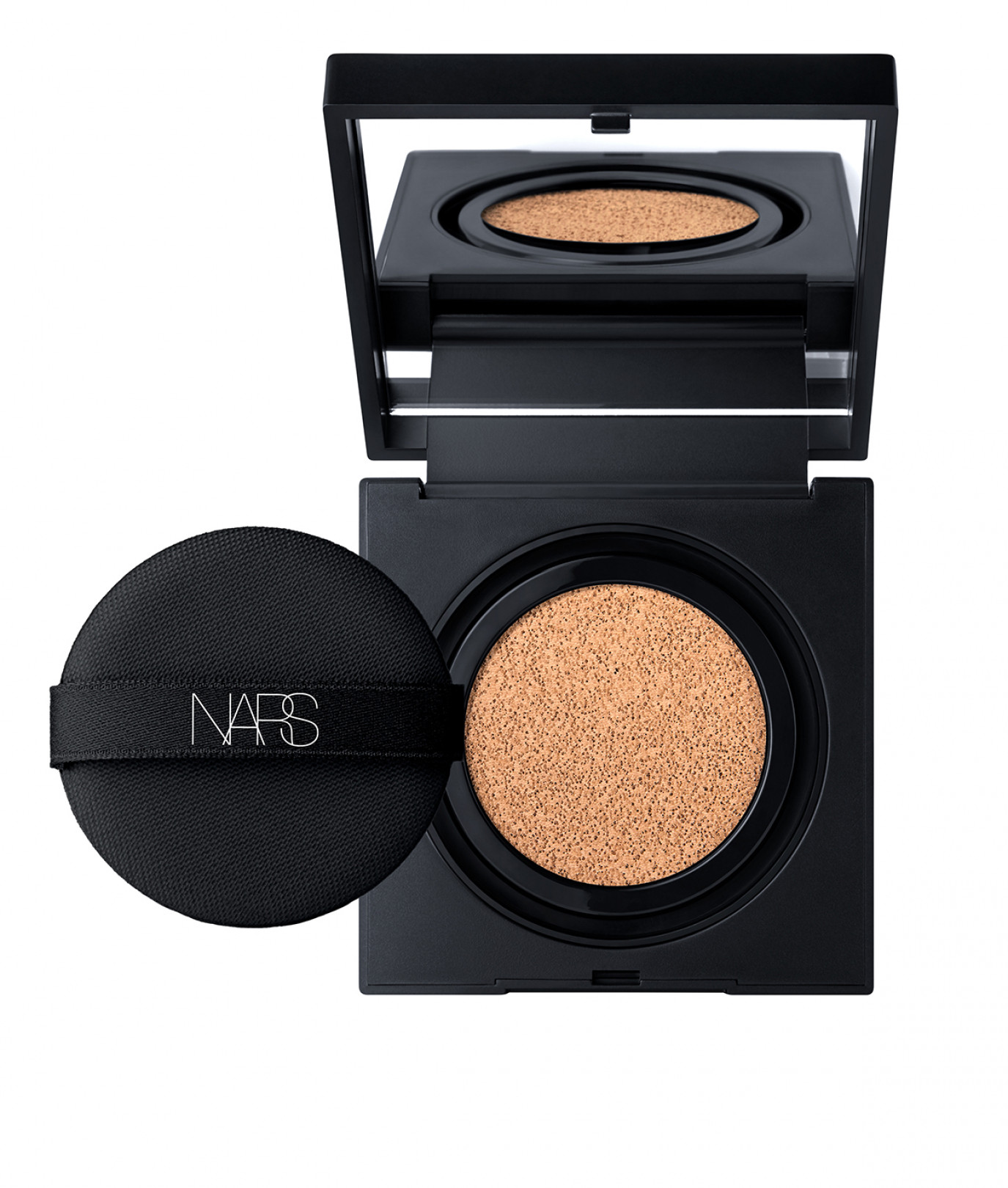 NARS「ナチュラルラディアント ロングウェア クッションファンデーション SPF50/PA+++」5879（セット価格 6,300円）