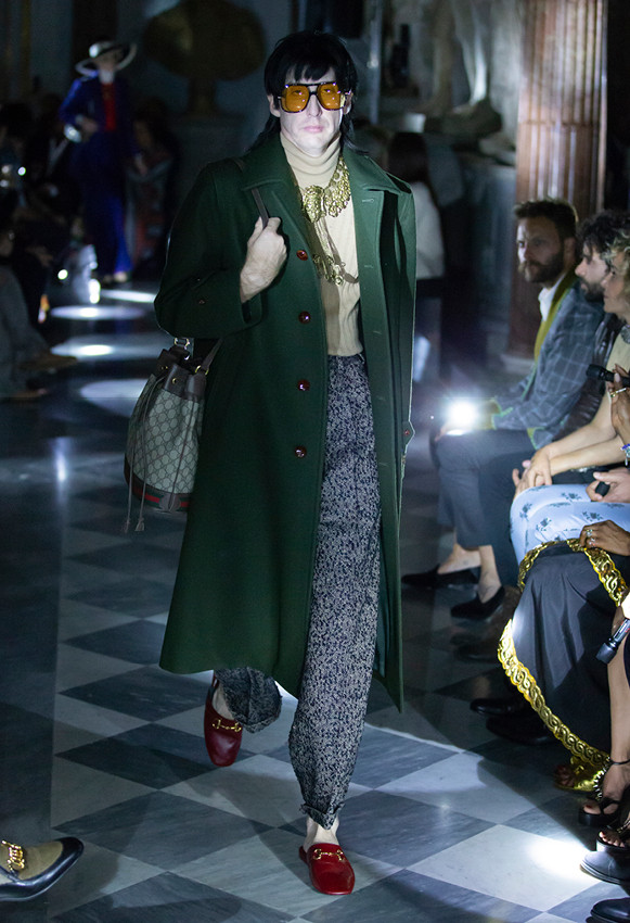 [LOOK] Set in Rome: Gucci Cruise 2020 Collection | PHOTO(49/138 ...