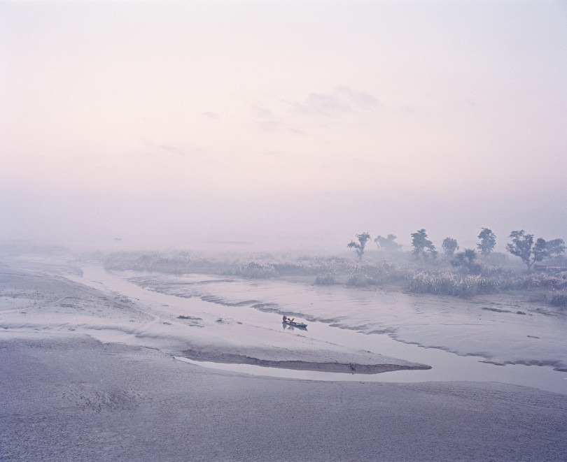 The Crossing, Madhubani, India, 2014 ©Vasantha Yogananthan