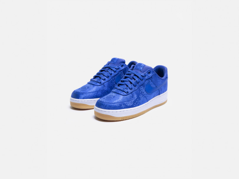 CLOT×NIKE「ROYALE UNIVERSITY BLUE SILK FORCES」（2万5,000円）国内では伊勢丹新宿店限定、11月2日より販売