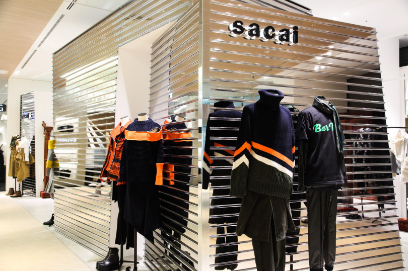 sacaiの新ストアが渋谷スクランブルスクエアにオープン! ダウン×デニムの限定ジャケットを発売