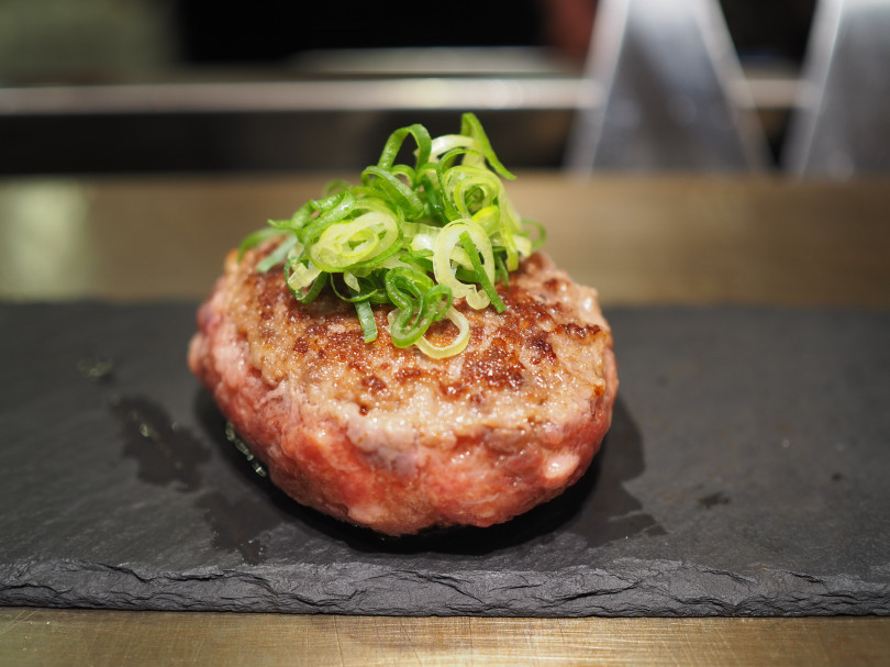 「極味や」の神戸牛ハンバーグはMサイズ（130g）で2,090円