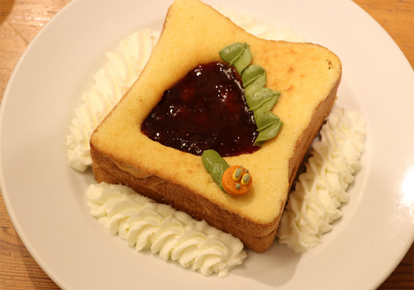 「苺ジャムのアーモンドバタートースト」（1,200円）