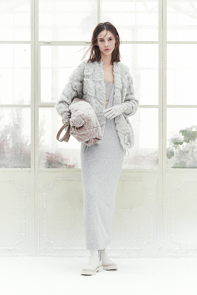 BRUNELLO CUCINELLI グレージュファーニット BRUNELLO CUCINELLI グレージュファーニット BRUNELLO CUCINELLI