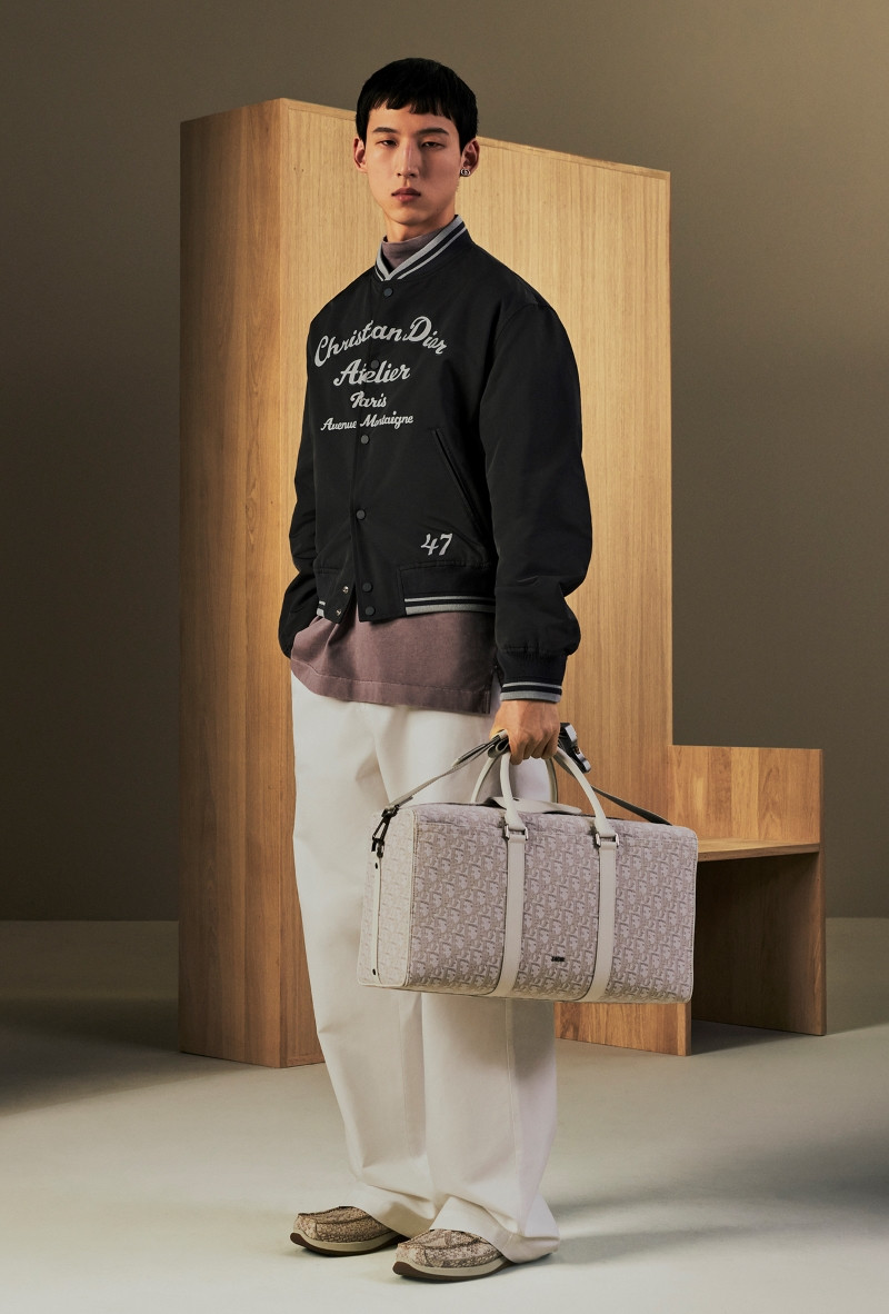 DIOR PRESENTS THE SPRING 2022 MEN'S COLLECTION