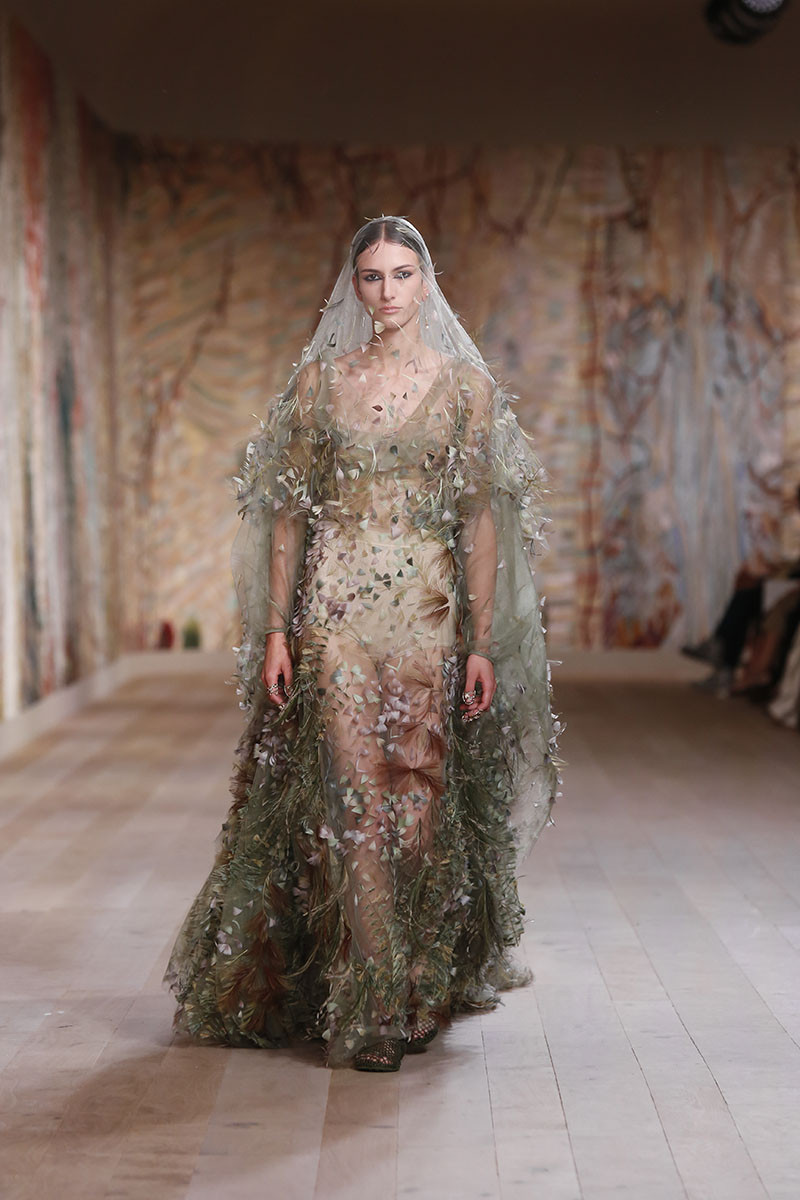 THE HAUTE COUTURE AUTUMN-WINTER 2021-2022 COLLECTION