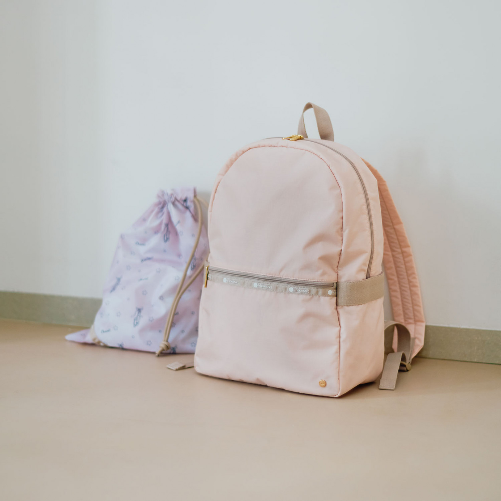 Chacott Pink【Carrier Backpack WP】H41×W28×D14cm 2万2,000円