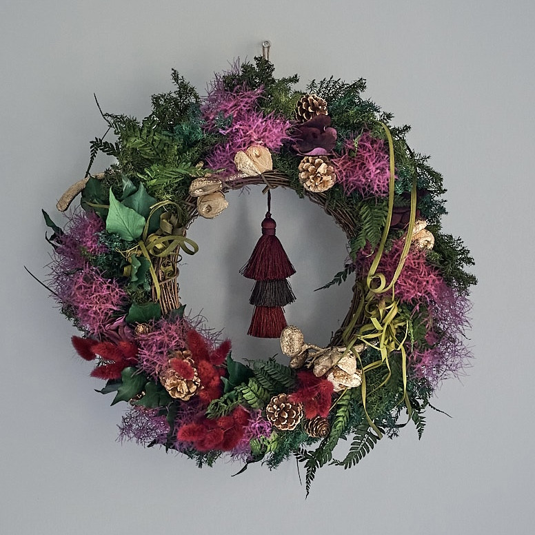 < Limited Christmas Wreath > Price: 2万7,500円（税込） Size: 直径約30cm 1サイズのみ