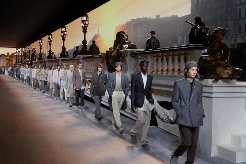 DIOR PRESENTS THE WINTER 2022-2023 MEN'S COLLECTION